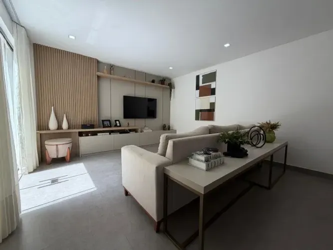 Morada de Laranjeiras Casa Duplex 4 Quartos 1 no Térreo Quintal 137m² Vila Alto Douro