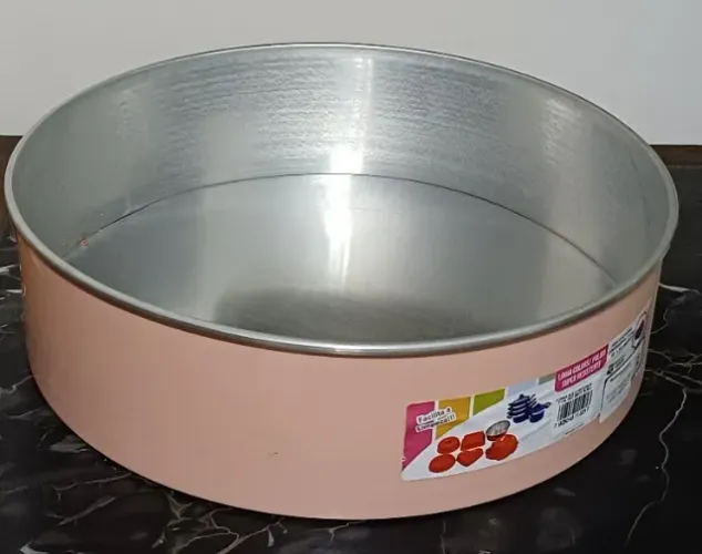 Assadeira redonda nova com fundo removível