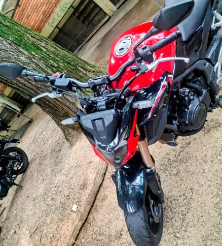 CB500F 2023 , único dono, impecável, baixa quilometragem. 