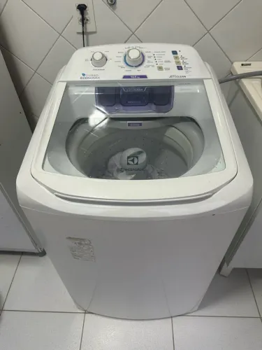 Vendo máquina de lavar Electrolux 