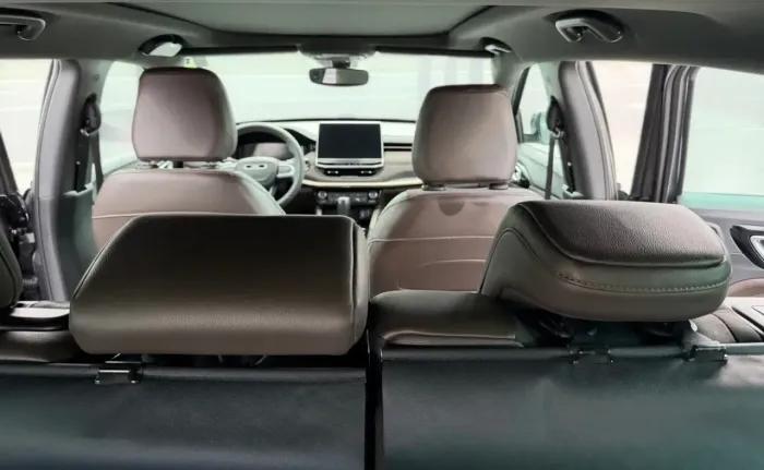 Tampão Porta Malas Jeep Commander Cinza-escuro