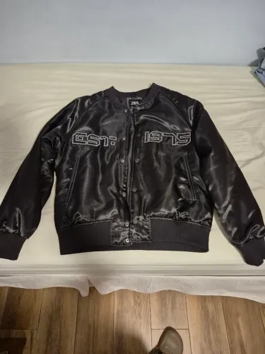 Jaqueta Varsity Zara