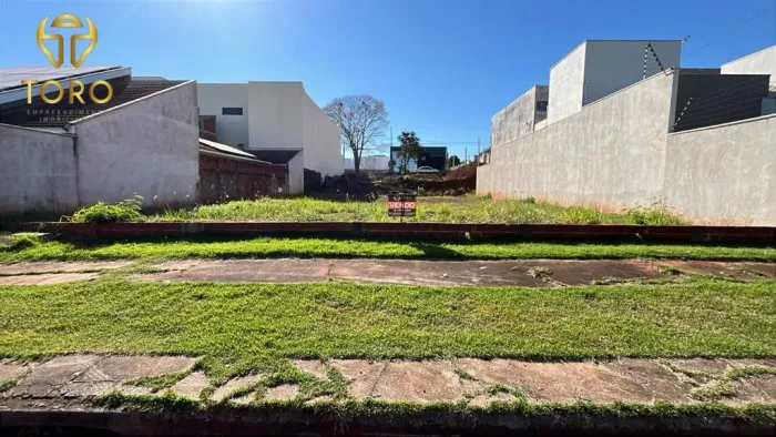 Terreno à venda em Maringá, Jardim Oriental, com 400 m²