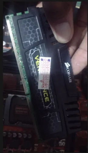 Memória RAM DDR3 CORSAIR 8gb