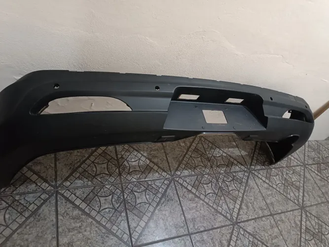 Vende-se para-choque traseiro original da Fiat Toro Volcano 2020