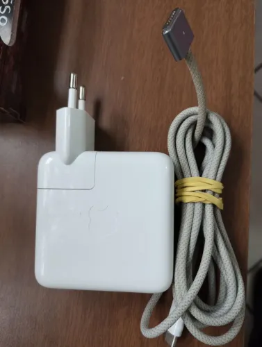 Carregador de MacBook 70w