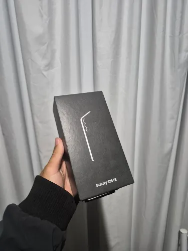 SAMSUNG S25 FE 256GB - PERFEITO ESTADO!