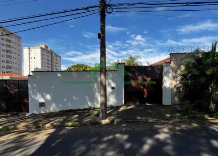Terrenos e Chácaras - VILA INDEPENDÊNCIA