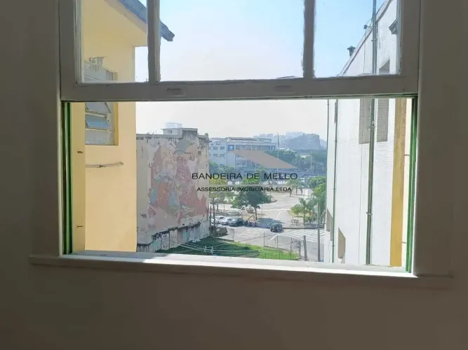 BANDEIRA DE MELLO ALUGA - Excelente Apartamento para Aluguel  48m²  Ótima Localização