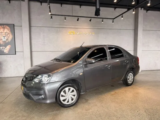 Toyota Etios X Plus 1.5 Flex 16V 5P Mec. 2021