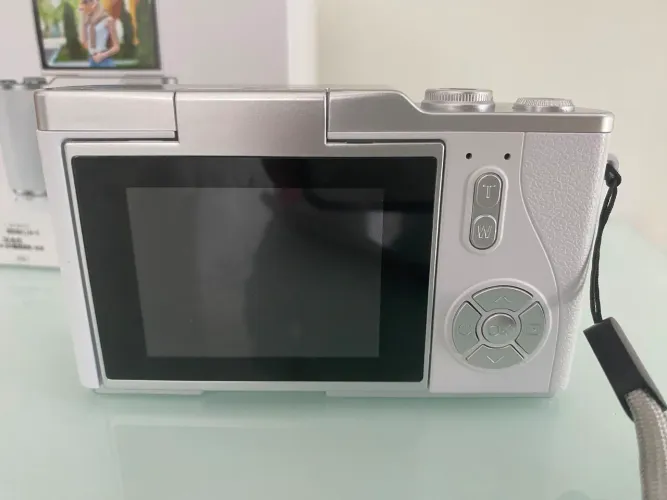 CÂMERA FOTOGRÁFICA NOVA