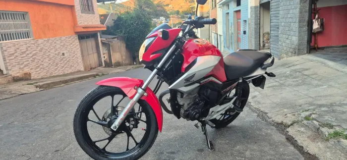 Vendo Honda CG Titan 160 2022 conservada