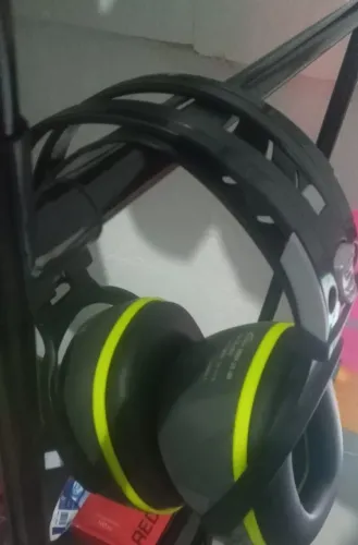 Abafador de Ruído Delta Plus Interlagos 2 NRR 28 dB - Ótimo Estado