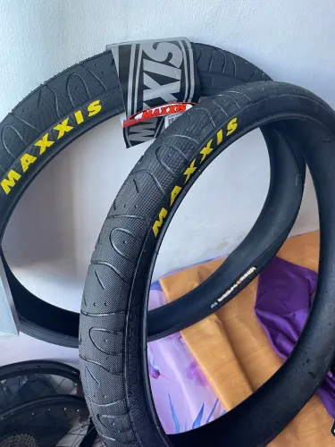 par de maxxis