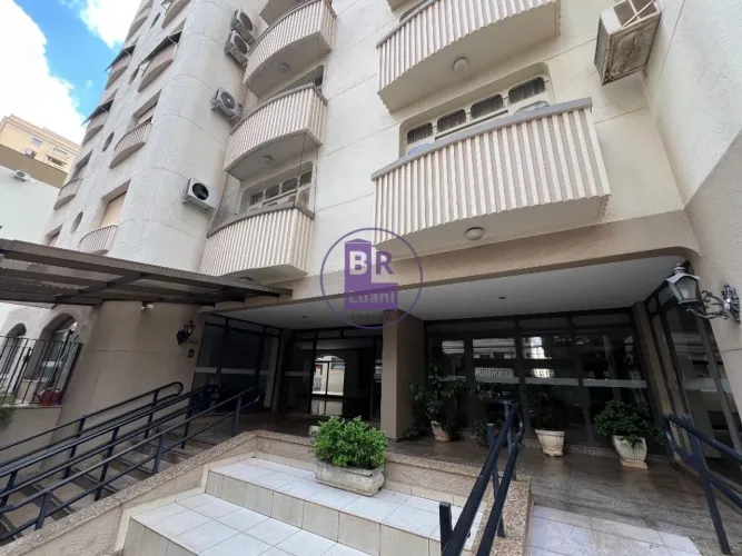 Apartamento para locação com 147m² com 3 quartos sendo 1 suíte no centro.