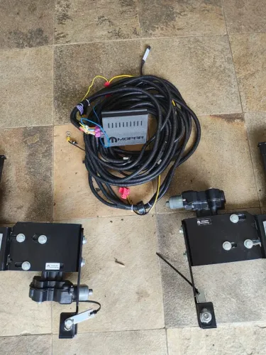 Estribo eletrico original Mopar Rampage