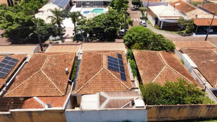 Caseiro para dormir no local. Solteiro procura local para dormir e cuidar( sem sálario)