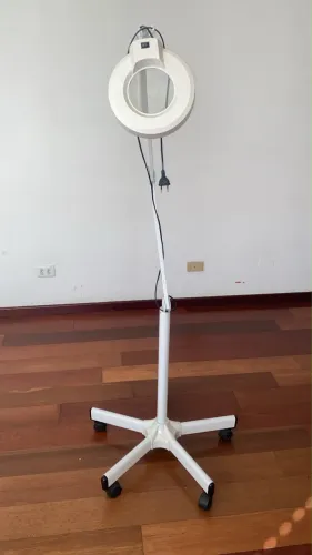 LUPA ARTICULADA DE LED