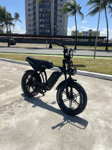 Bicicleta elétrica V8 1.000w bem nova!