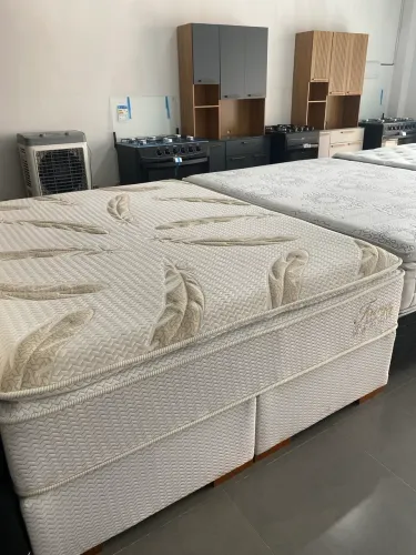 Cama Queen de luxo