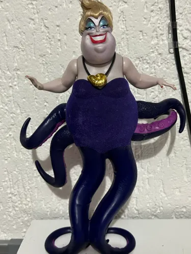 Boneca Úrsula Antiga - Vilã A Pequena Sereia Disney (Mattel)