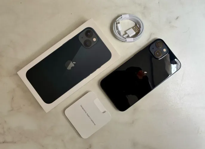 Apple iPhone 13