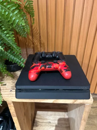 Ps4 slim com varios jogos