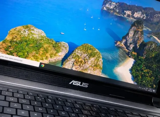 Notebook ASUS Tela 17,3", Core i7, 6GB RAM (LEIA DESCRIÇÃO)