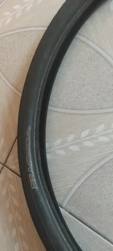 Pneu de bicicleta 