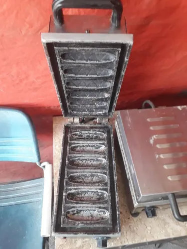 Crepeira Ademaq 6 cavidades leia o anúncio 