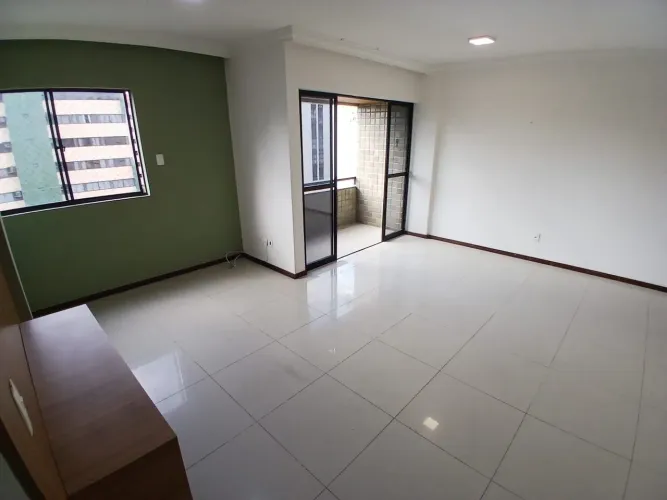 2/4 muito amplo na Ponta Verde