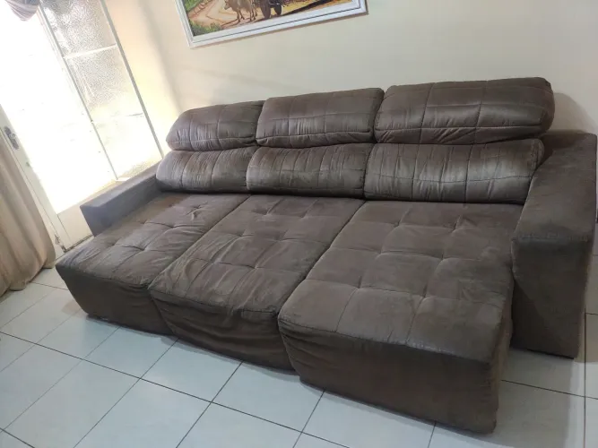 Sofá retrátil e reclinável