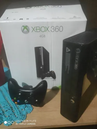 Xbox 360 super slim rgh na caixa