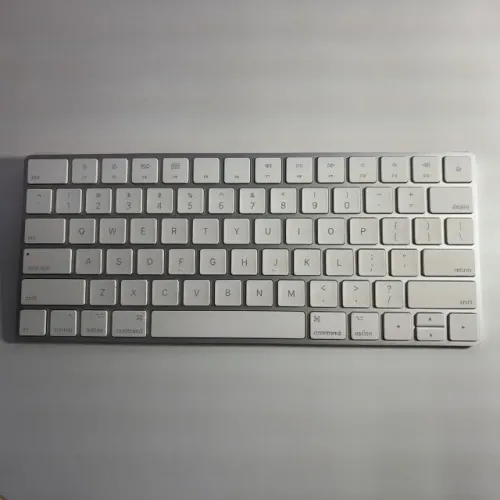 Teclado Apple Magic Keyboard 2 A1644 (Teclas C/ Defeito, Bluetooth Não Pareia) Para Reparo