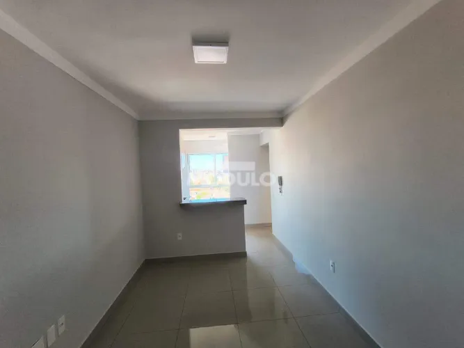 Apartamento residencial disponível para locação no bairro Santa Mônica.