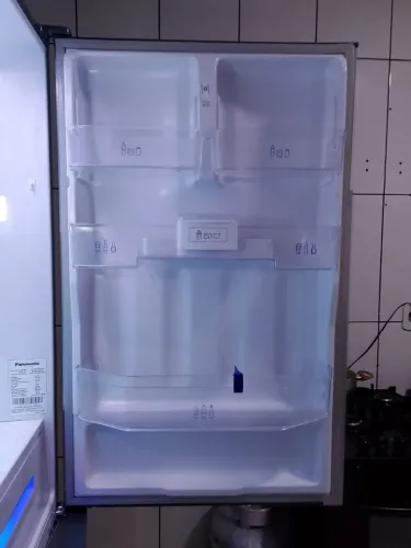 Vende-se geladeira Panasonic 