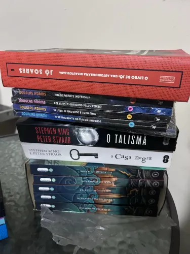Vendo livros novos e outros em estado de novo. Stephen king e outros 