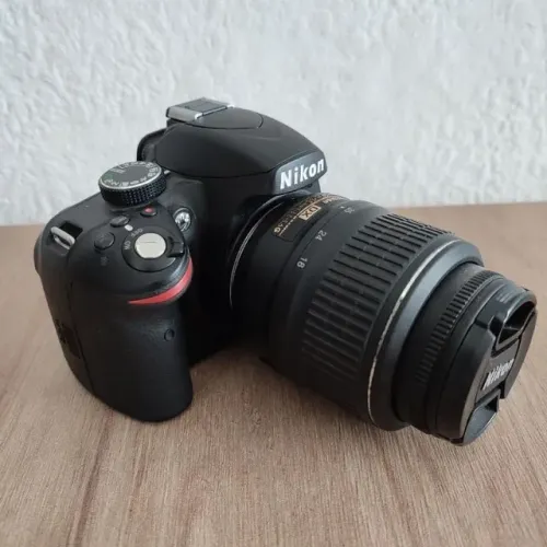 Câmera Nikkon 3200 SEMI NOVA