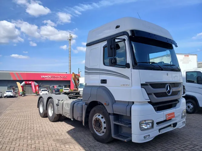 Mercedes-Benz Axor 2644 S/36 6X4E5 2022/2022 Vamos Seminovos Regente Feijó