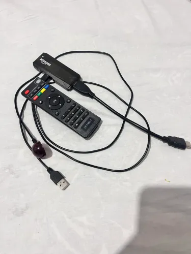 VENDE- SE Amazon Fire TV Stick ? * Fire TV Stick da Amazon * Controle remoto