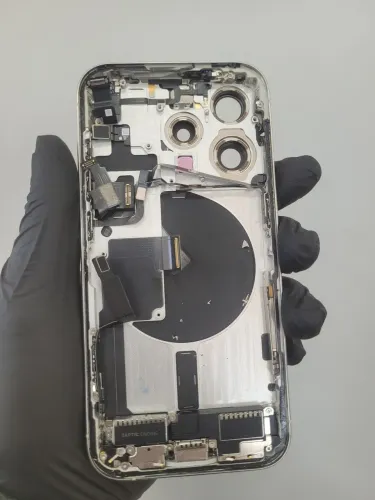 Carcaça Original iPhone 15 Pro Branco Completa Usada Sem Chip