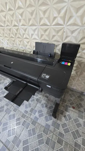Plotter HP T730 + Brinde Cabeça e Tintas