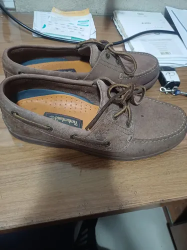Sapato de couro marca tinberland 