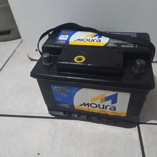 VENDO BATERIA MOURA 60 AMPERES 
