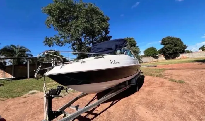 Lancha Focker 240