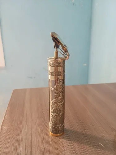 Máquina de cortar cabelo.
