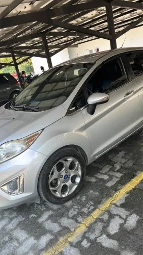 Ford Fiesta SE 1.6 16V Flex 5P 2012