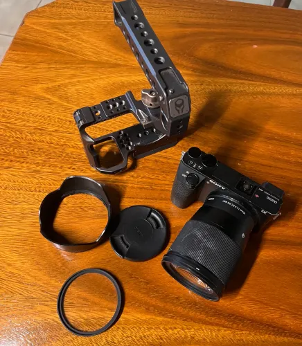 Sony a6500 + lente 16mm sigma