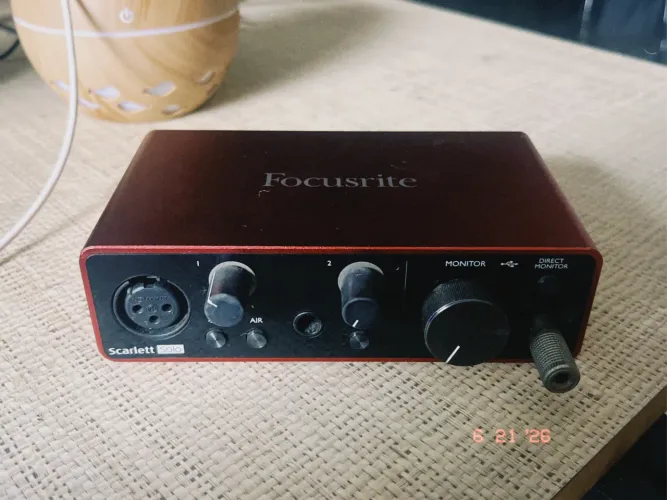 PLACA DE ÁUDIO Focusrite Solo 3gn