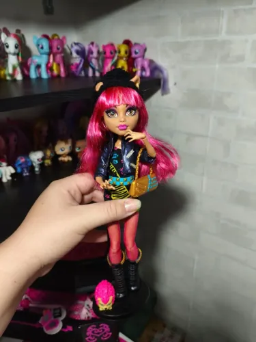 Boneca monster high howleen wolf 13 desejos